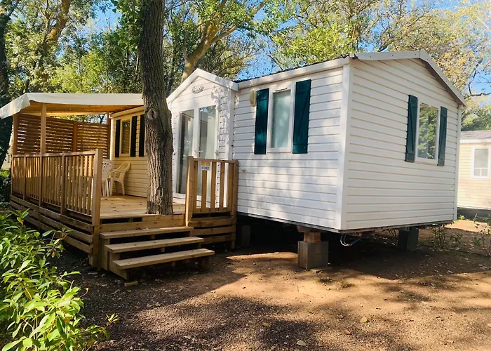 キャンプ場 Mobil-home *